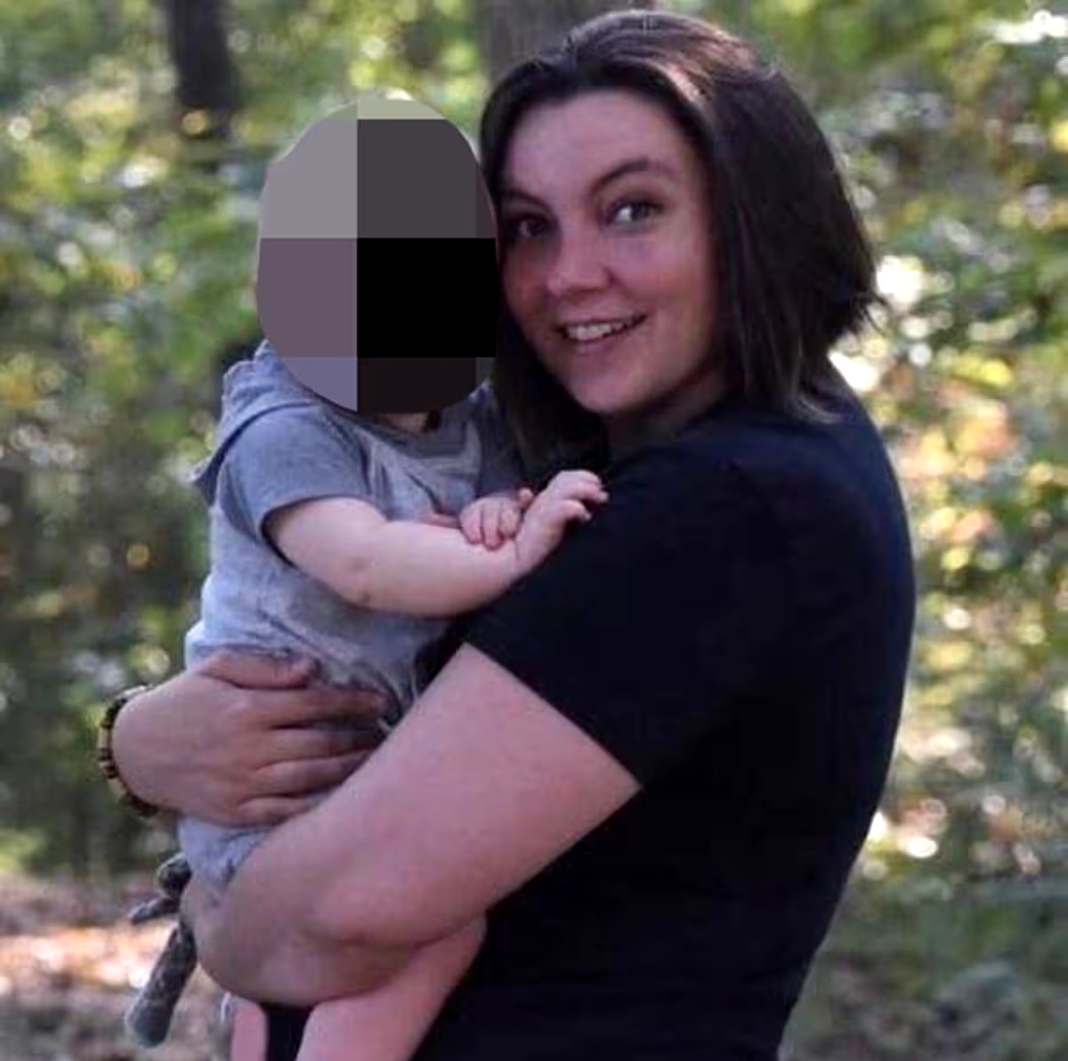 Starving toddler had to eat walls and nappies before he was found de@d from suspected child neglect and starvation