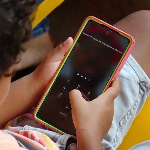 Screen time damages children more than being born into poverty, study finds