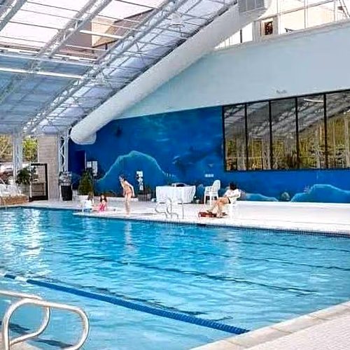 Girl, 4, di£s after two women left six young kids unattended in swimming pool to go to a bar