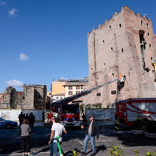 Worker trapped after medieval tower collapsed in Rome