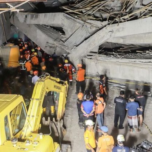 School collapse in Indonesia leaves three de@d, 38 missing