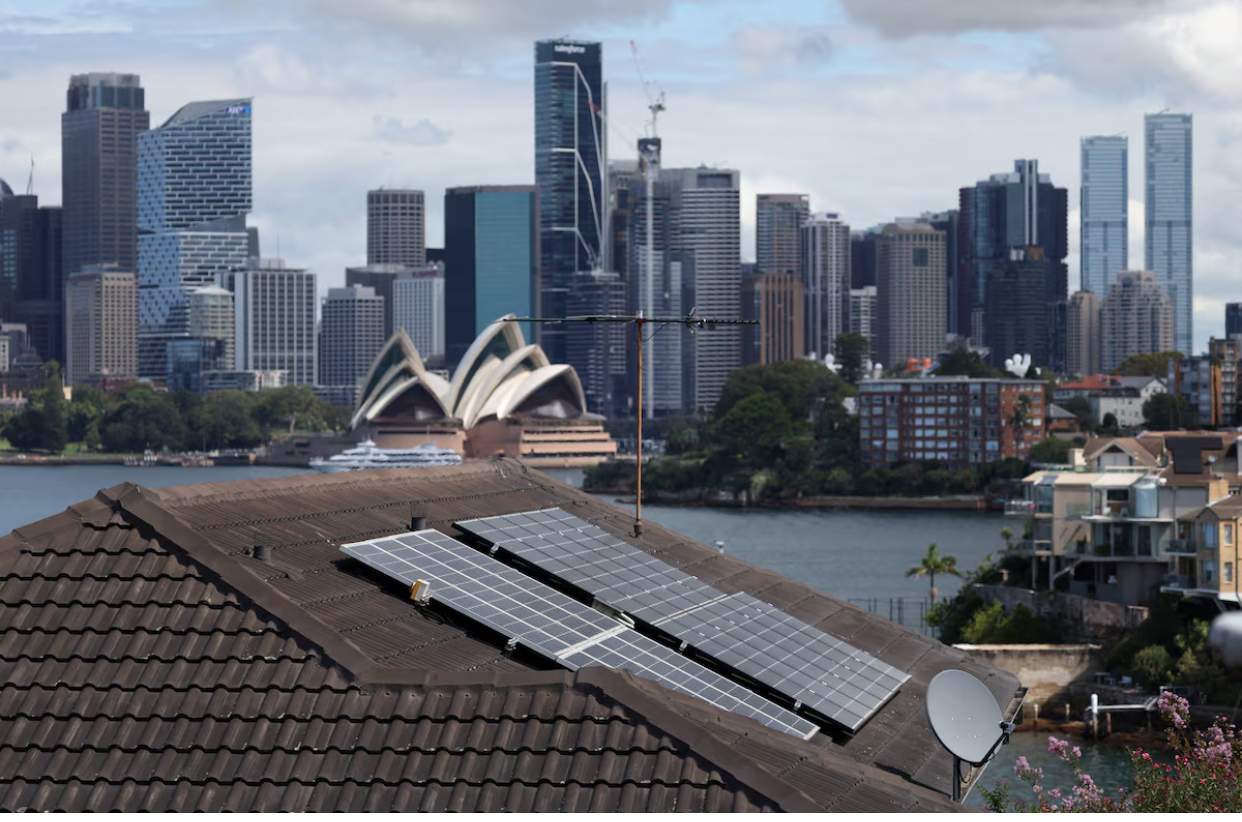 Australia to offer millions of residents three hours of free daily solar power